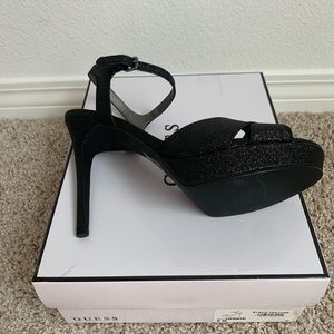 Guess  Black Jordie Heel size 9